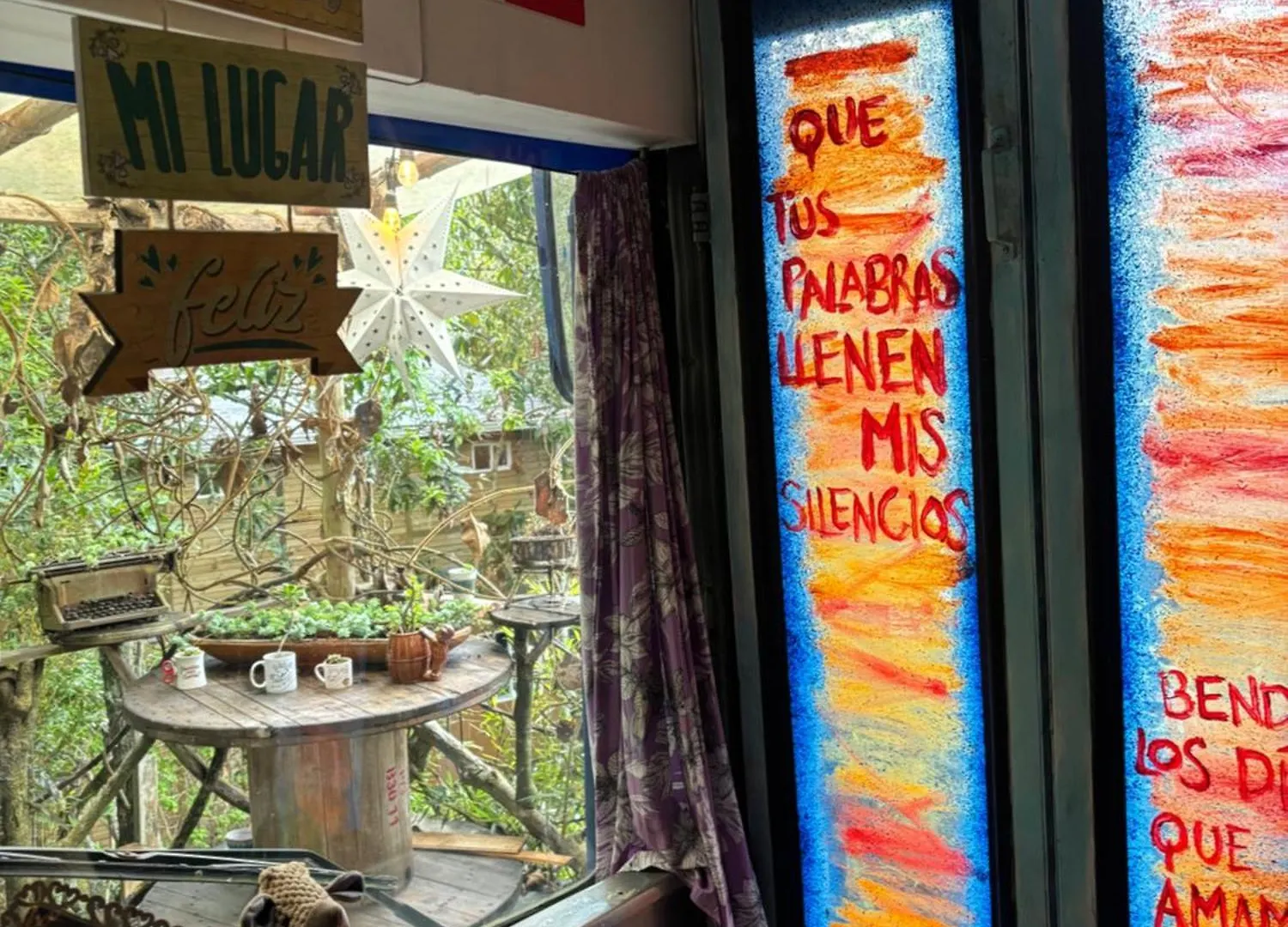 Kemp Hotel El Bus Del Bosque Medellín