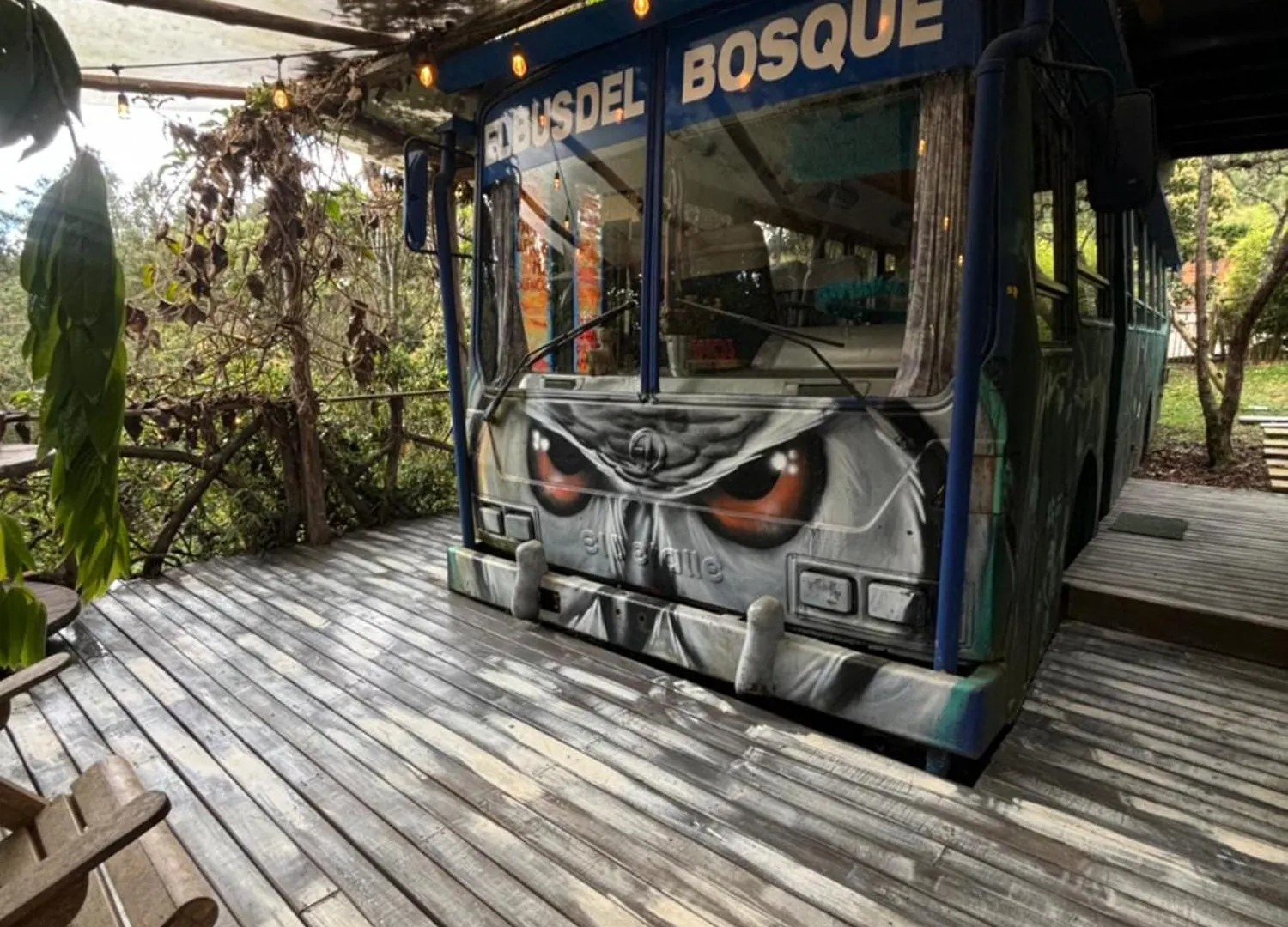 El Bus Del Bosque Hotel Medellin Campsite